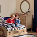 La Formule 1 pour la collection de Kids de Pottery Barn transformera les chambres et les salles de jeux des jeunes fans